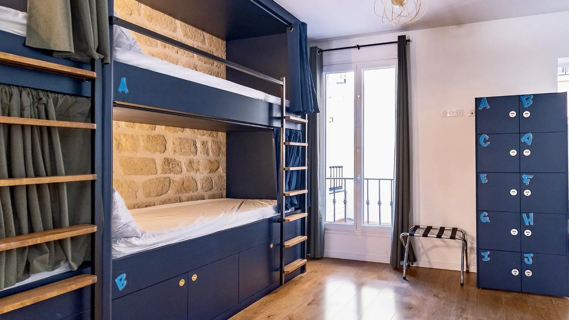 Hostel Fraternity-hotel Paris
