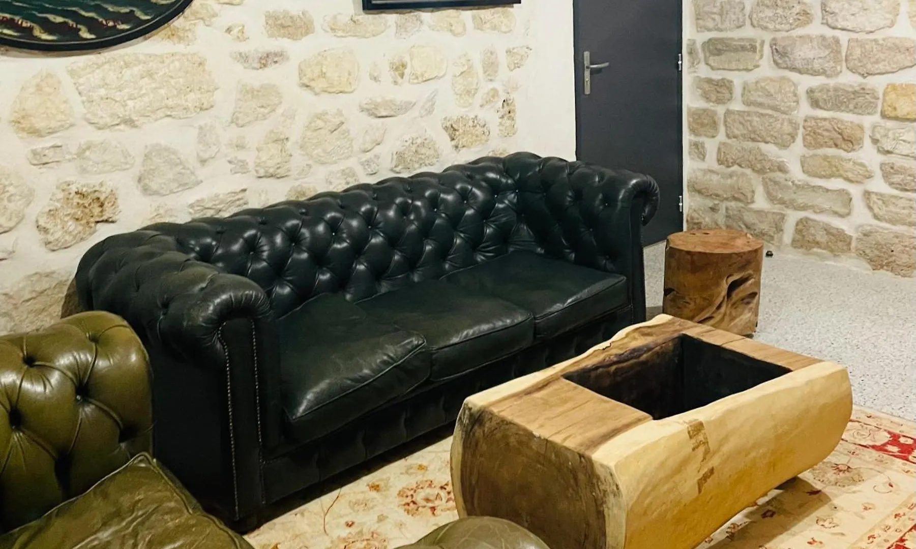 Fraternity-hotel Paris