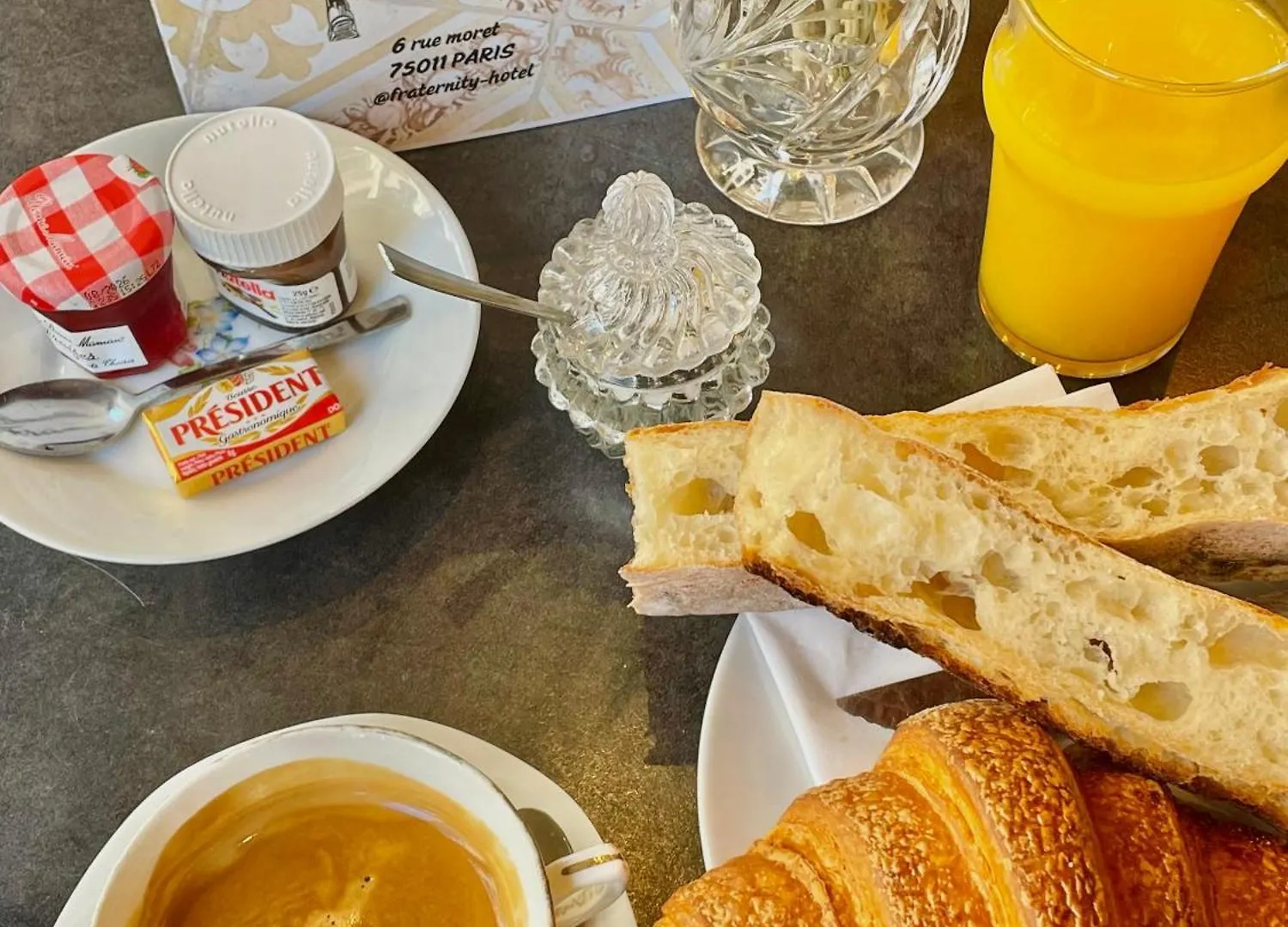 Fraternity-hotel * Paris